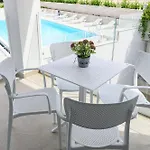 Malo 3* Arbanija