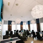 Malo Aparthotel Arbanija