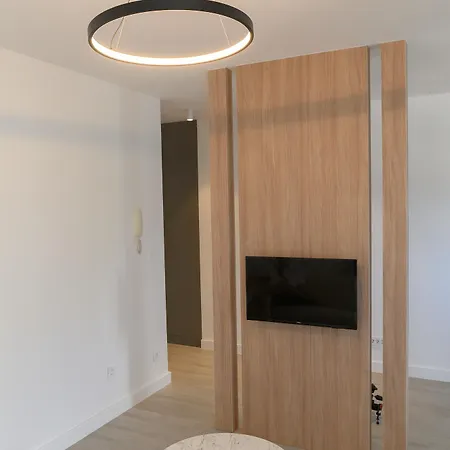 Malo More Aparthotel Arbanija