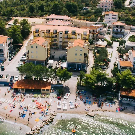 Malo Apartahotel 3*