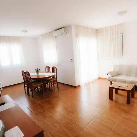 Malo More Aparthotel 3*