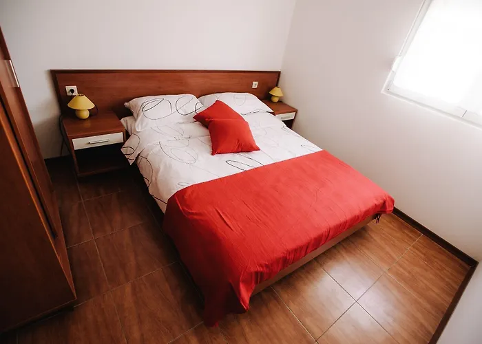 Malo Lägenhetshotell Arbanija