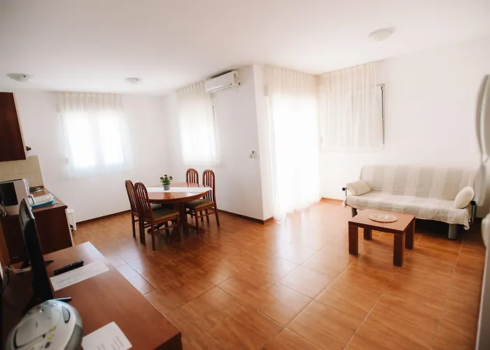 Malo Lägenhetshotell